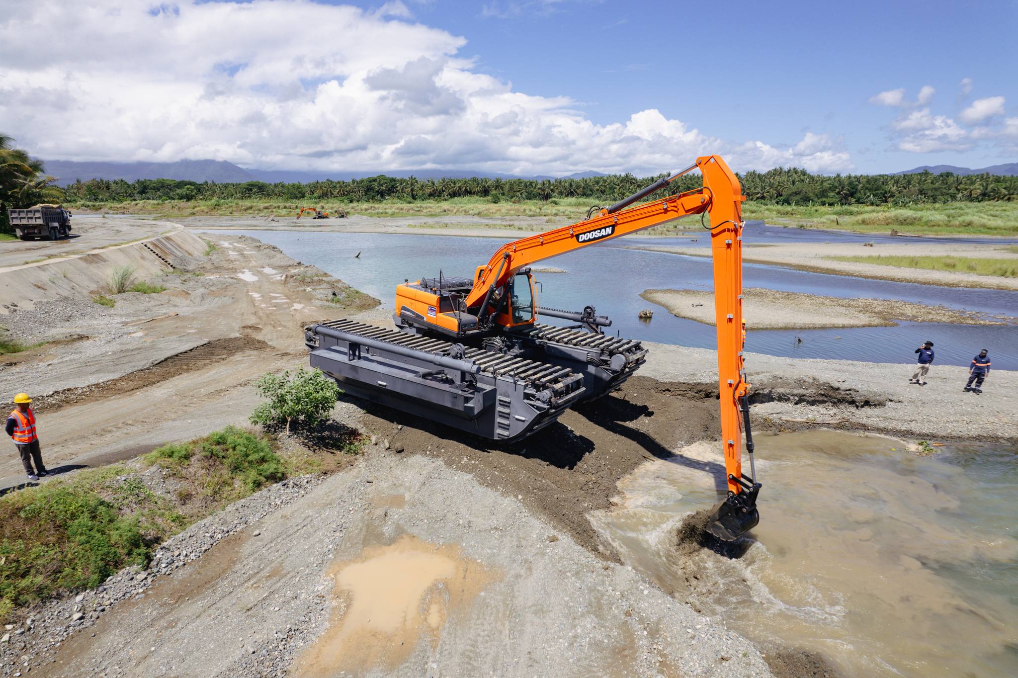 Amphibious Excavator