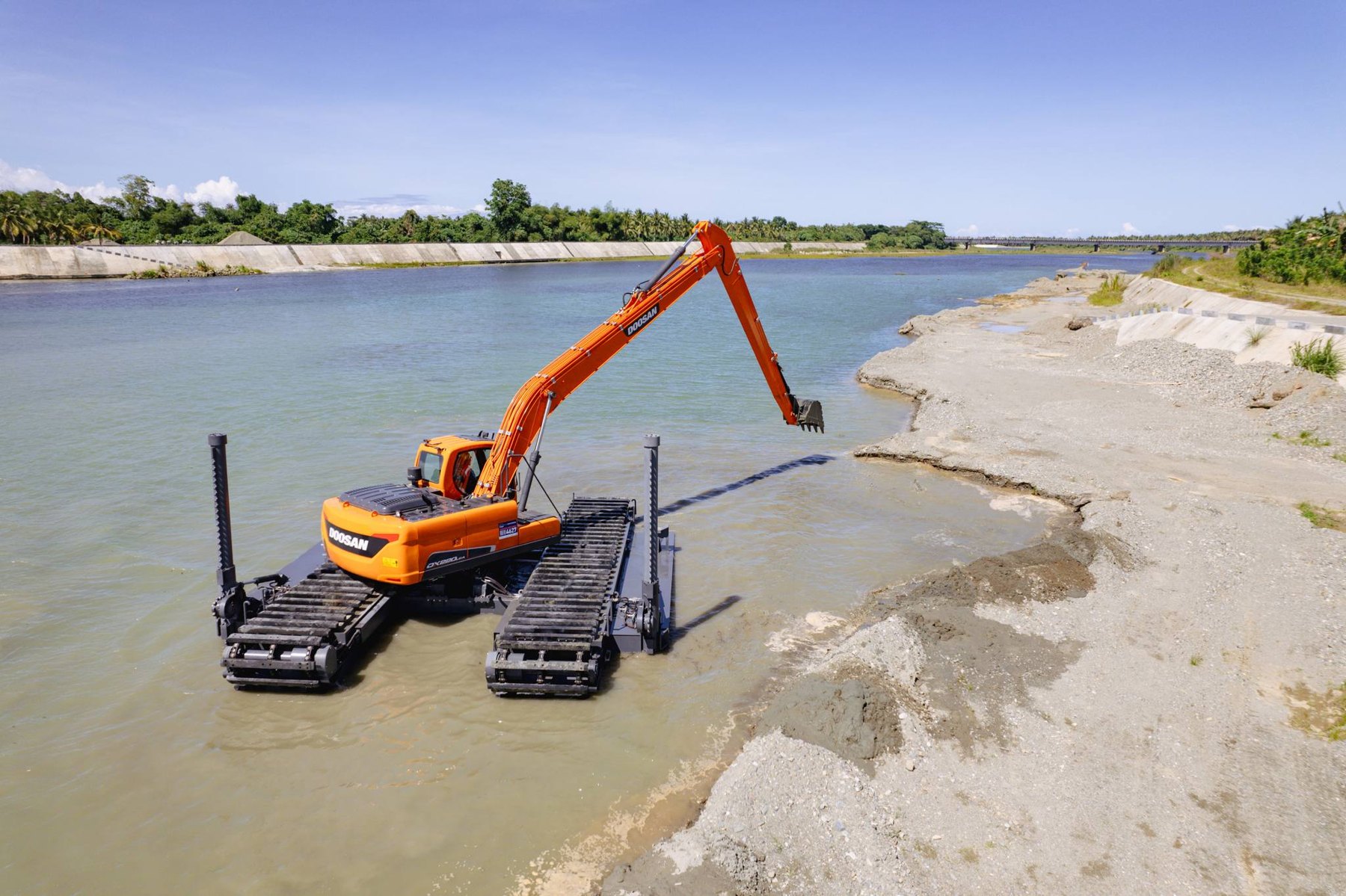 Amphibious Excavator
